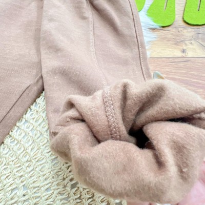 Conj. Casaco Matelasse Raposa e Calça de Moletom - Areia e Areia